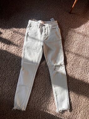 Levi's White Distressed High-Rise Skinny Jeans